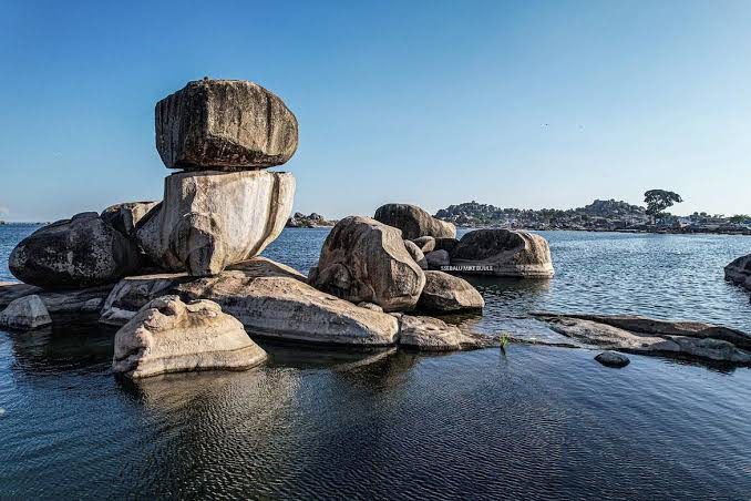 Dolwe Island
